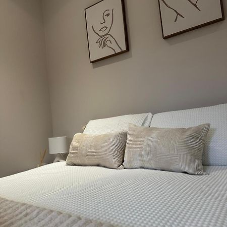 Richardson Deluxe Apartments - 3 Bed Londres Exterior foto