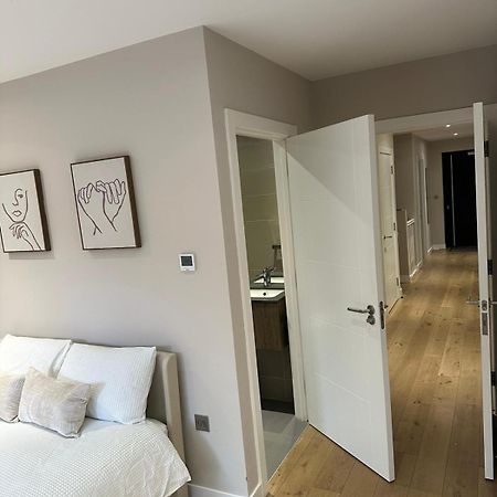 Richardson Deluxe Apartments - 3 Bed Londres Exterior foto