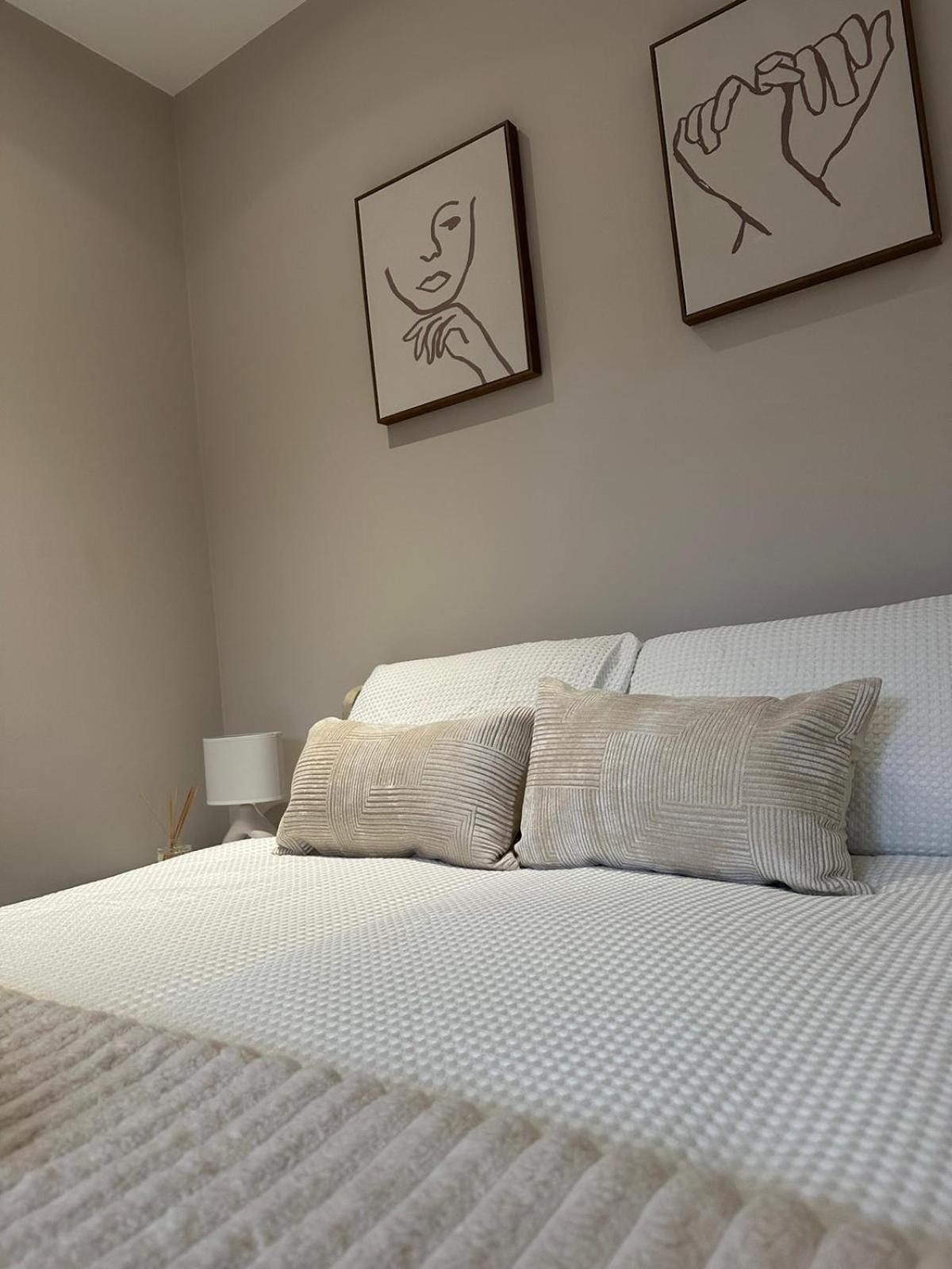 Richardson Deluxe Apartments - 3 Bed Londres Exterior foto